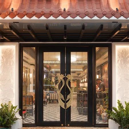 C'Lau Hotel Ninh Binh - A Gem Nestled in Ancient Quarter Отели рядом с достопримечательностью «Гора Нон Нуок»