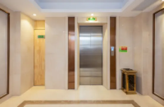 Vienna Hotel (Jinggangshan Scenic Area Tianjie Branch)