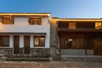 Floral Retreat·Jinshan Xiaoyin Homestay(Linhai Ziyang Street）