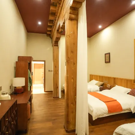 Lingguo Descendants Thangka Art Hotel