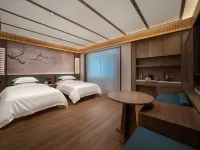 YUN YE JU HOTEL Hotel di Luyi