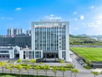 Country Inn & Suites Wuyuan Xiangao Ancient City High-speed Railway Station Hotel di 