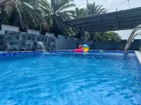 PD 4BR Private Pool Fun House - 5 Mins to Beach - Виллы