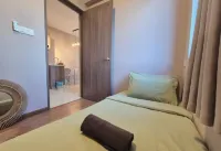 Serenity 2 Rooms for 3, close to CIQ check point]