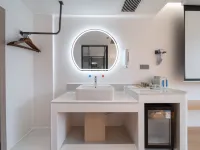Shanheju View Homestay (Observation Deck Branch, Xijiang Qianhu Miao Village) - 2-Star