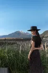 Yue·Seventeen | Panoramic Lijiang Old Town View · Golden Mountain Sunrise · Garden Coffee Guesthouse