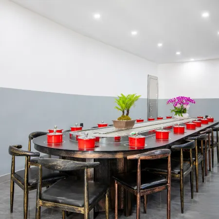 Jinxi Longyun Hotel (Kunming Changshui International Airport)