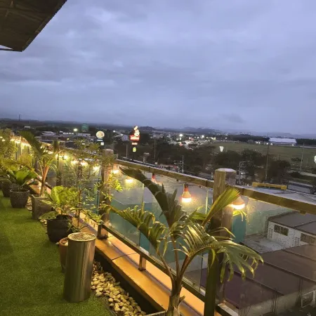 Sunday Sky Hotel in Korean Town Angeles, Near Clark International Airport