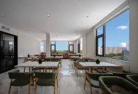 Qujing Qilin Qingpo High Grade Hidden Luxury Design Hotel (Qilin Garden)
