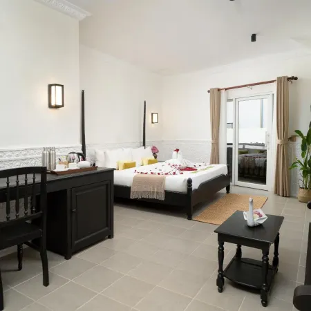 The Palace Indochine Hotel Отели рядом с достопримечательностью «Пном Бакхенг»