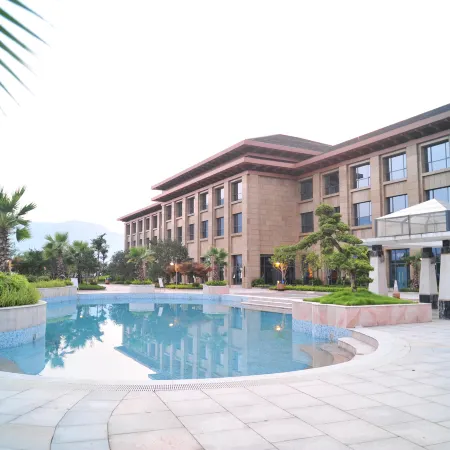 River & Holiday Grand Rezen Hotel Yunyang