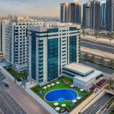 Sunday Marina View Hotel Apartments Отели рядом с достопримечательностью «Парашютный центр «Скайдайв Дубай»»