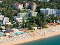 Palm Beach Hotel - All Inclusive with Free Beach Package & Private Beach - Pet friendly