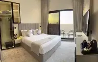 Triple A 酒店 - 露台