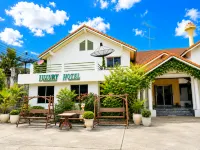Luxury Hotel Kanchanaburi - parking
