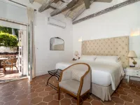 El Marques Hotel Boutique by GEH Suites Hotels near Custom's Square