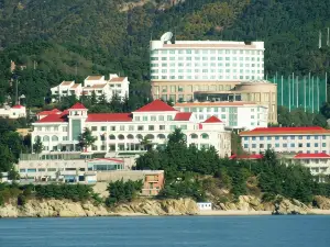 블루 스카이 호텔