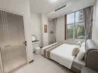 Yao Hotel (May Fourth Square Ningxia Road Subway Station) - ที่มีที่จอดรถ