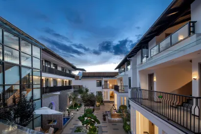 Shangri-La Lisi Man guishi gong yang Homestay