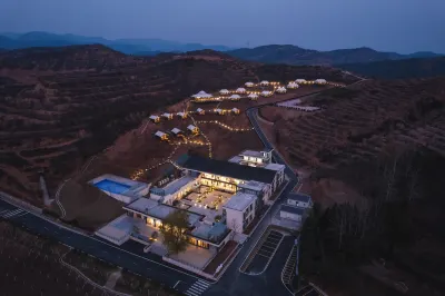 Hidden Township Li Shiyan Early Spring Sanhua Resort Hotel (Xinghuacun Branch)