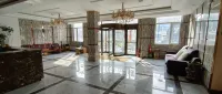 Crowne Holiday Hotel Daqing