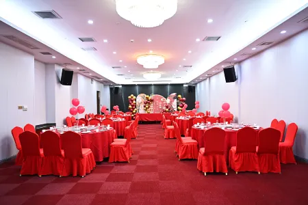 Shengshi Tanggong Hotel Отели рядом с достопримечательностью «Gulou»