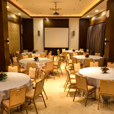 Cebu One Tectona Resort Hotel