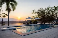 The Sanctuary Nam Ngum Beach Resort - Resorts