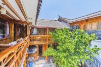 Lijiang One Night One Summer Resort Courtyard