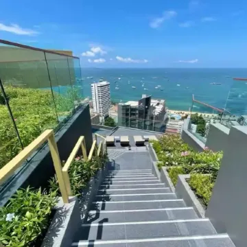Edge Central Pattaya SKY Отели рядом с достопримечательностью «Бич-роуд»