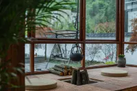 Xixia Mountain Retreat · Wild Luxury Mountain Views, Skiing, and Relaxed Family Vacation