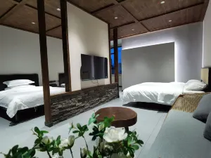Zhaosu Yueting Lanshe Homestay