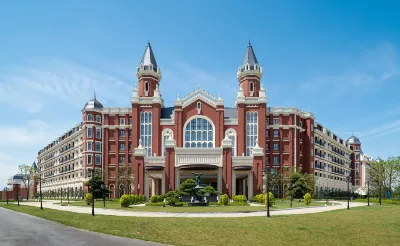 Yancheng Tianmu Hot Spring Resort Hotel Hotels near Longchang Wharf