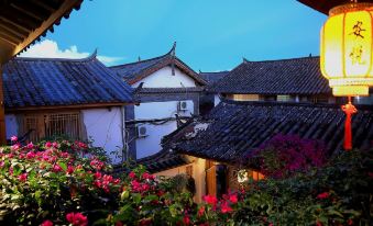 Lijiang Old Town Laoshu Inn