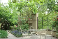 Iliani Hotel - Mountain view