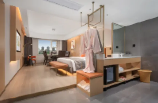 CoCo Cloud Hotel