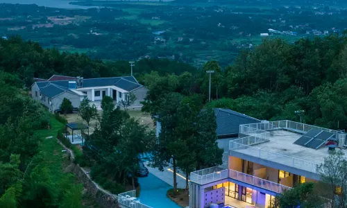 Floral Hotel · Zongyang Jiuquyuan Hotel (Huanggongshan Branch)