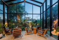 Shining moon hotel Các khách sạn ở Trường Sa