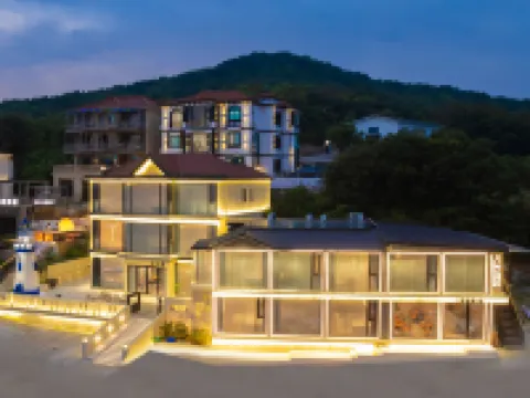 Zhujia Jianlea Lighthouse·Seascape Designer Meizhu (Dawu Shitang Branch) Hotels near Zhujiajian Scenic Area