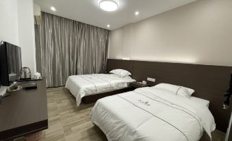 Huayi Hotel (Shangyou Commercial City)