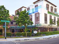 Nostalgia Hotel Hotels near Bukit Merah