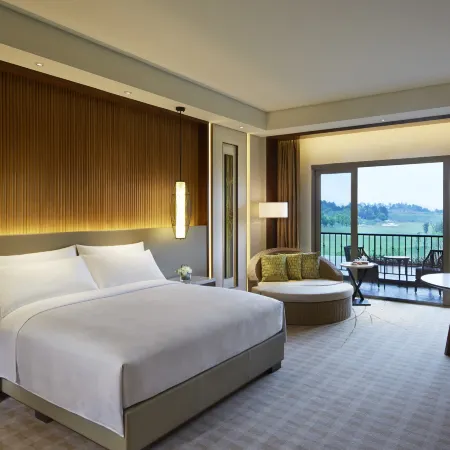 Jinqiao Business Travel Rental