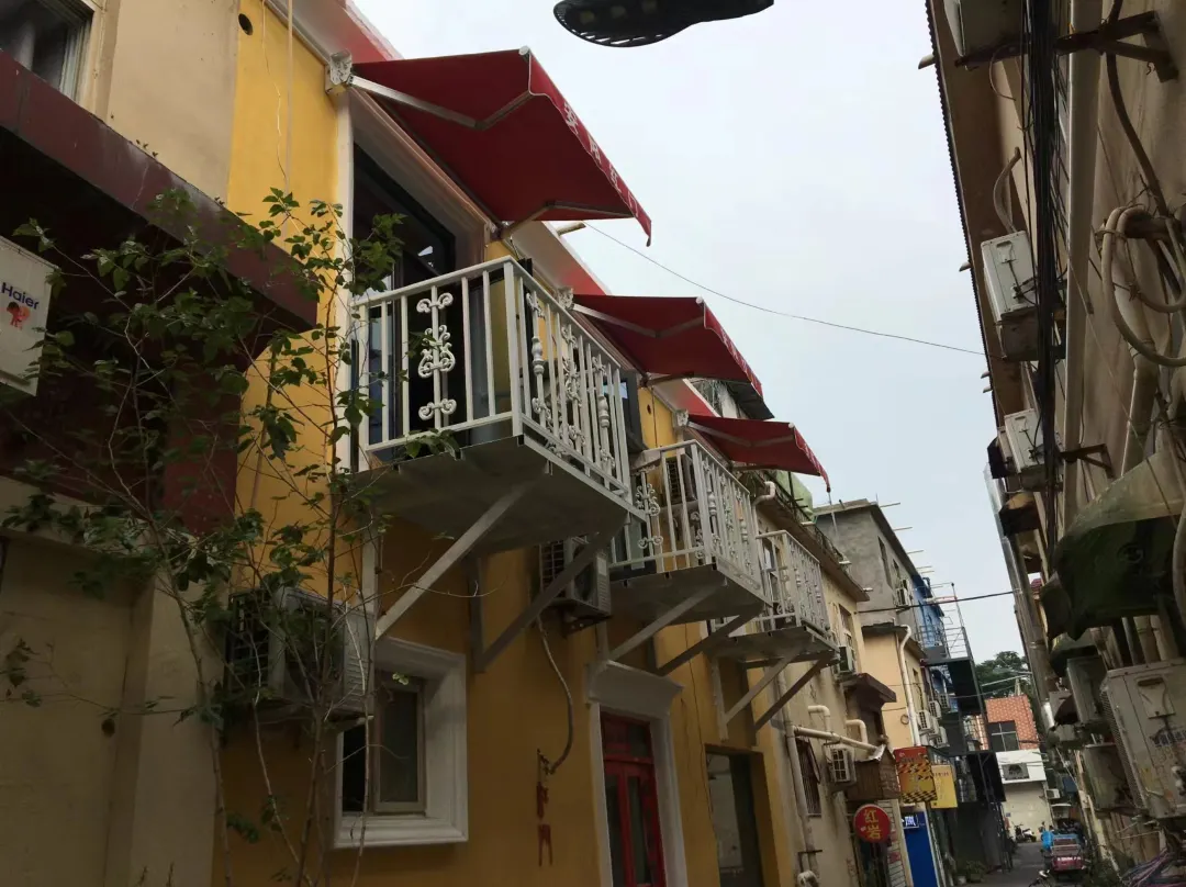 Anyang Red Gate Hotel - Anyang
