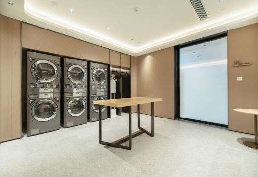 JI 호텔 (칭다오 북역) 외관