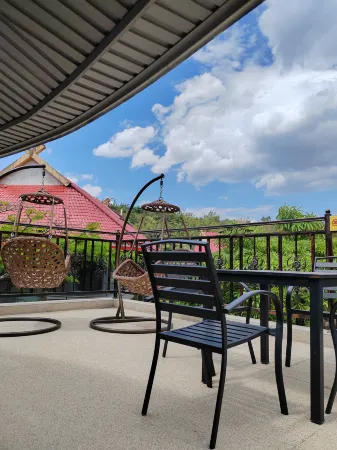 Hulu Renjia Hotel in Cangyuan County