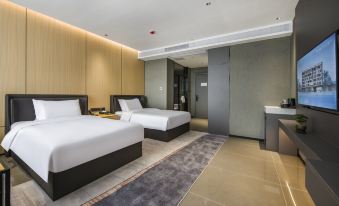 Xuwen Pineapple Hotel