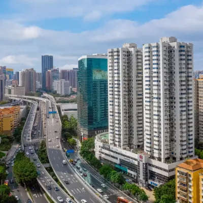 ECHIC X Hotel (Guangzhou Zhujiang New Town Sports West Road Subway Station) Отели рядом с достопримечательностью «Торговый центр Tee Mall»