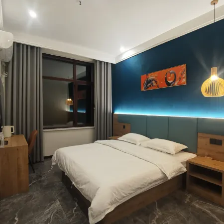 Van Mo Boutique Hotel