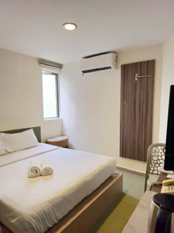 Lucky Hotel Отели рядом с достопримечательностью «Figure Museum Johor»