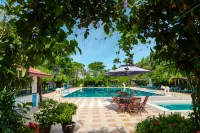 Pinnacle Grand Jomtien Resort and Beach Club - Beach